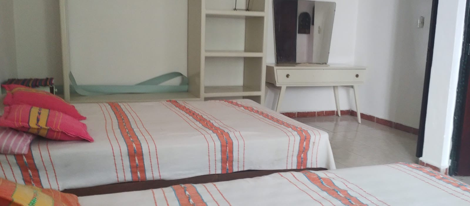 CASA EN ZINAPÉCUARO EN EL FRACCIONAMIENTO RESIDENCIAL DEL BALNEARIO ATZIMBA