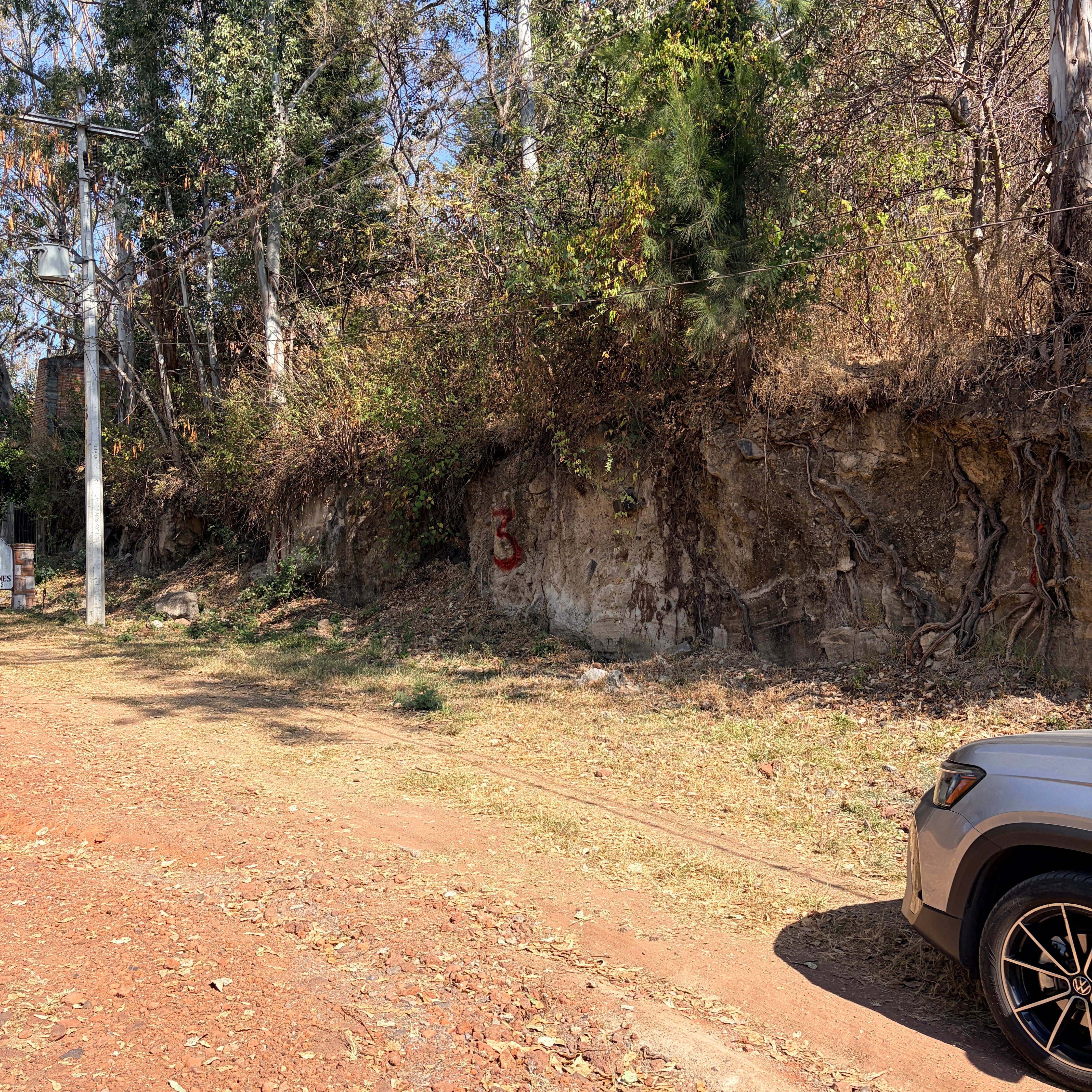 TERRENO RESIDENCIAL • FRACCIONAMIENTO DEL BALNEARIO ATZIMBA • ZINAPÉCUARO