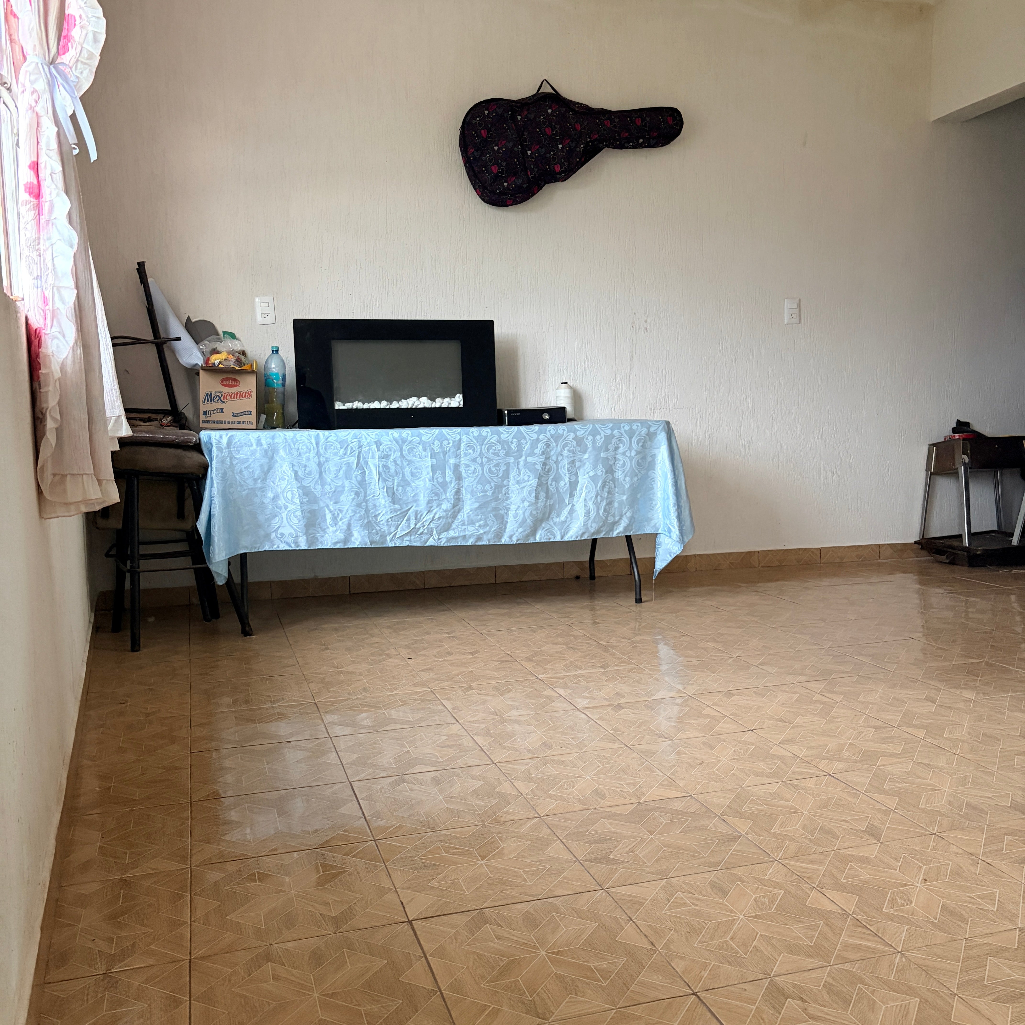 CASA EN COLONIA EMILIANO ZAPATA • ZINAPÉCUARO MICHOACÁN