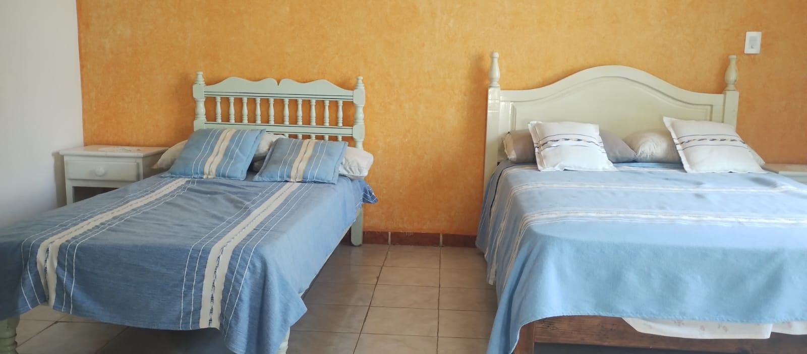 CASA EN ZINAPÉCUARO EN EL FRACCIONAMIENTO RESIDENCIAL DEL BALNEARIO ATZIMBA