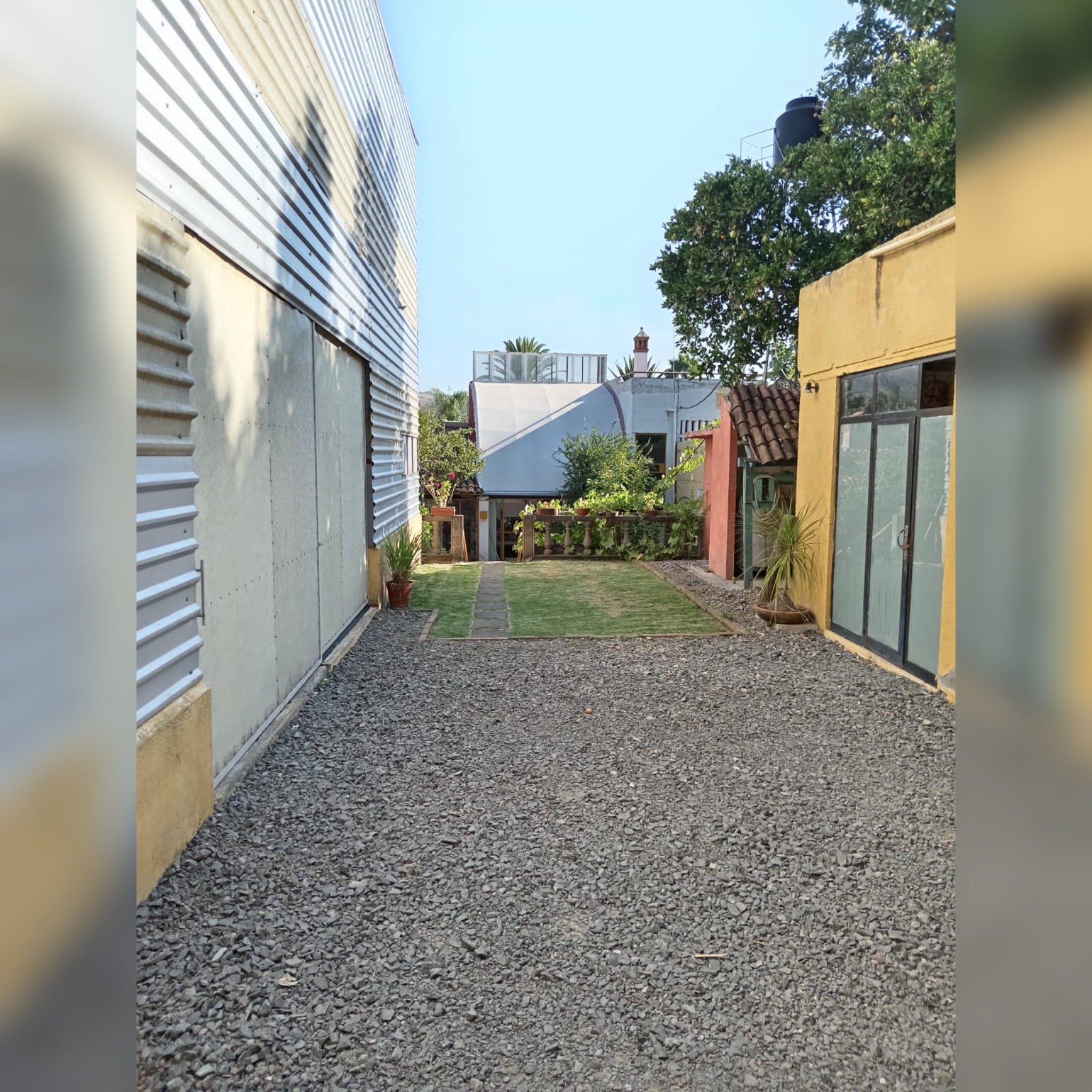 INMUEBLE EN LIBRAMIENTO SUR ZINAPÉCUARO MICHOACÁN